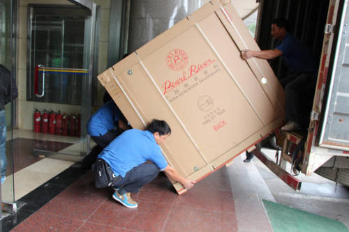 雅江钢琴贵重工艺品无忧运